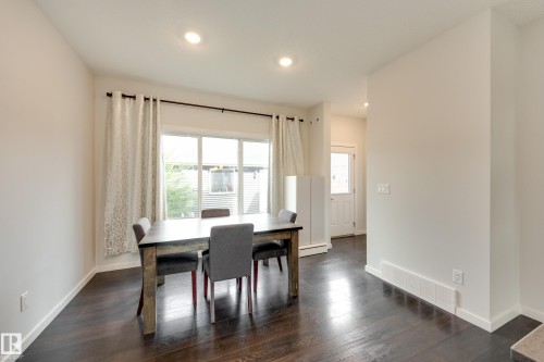 2461 Kelly Circle Circle Sw, Edmonton, AB 