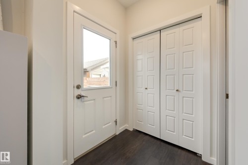 2461 Kelly Circle Circle Sw, Edmonton, AB 