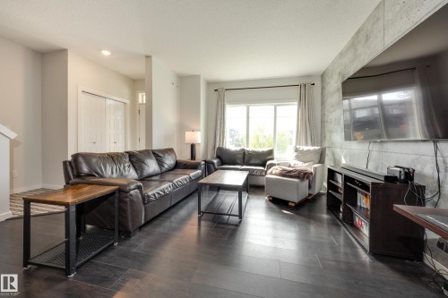 2461 Kelly Circle Circle Sw, Edmonton, AB 