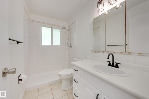 22 Falcon Crescent, St. Albert, AB 