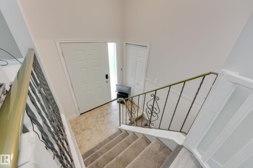 22 Falcon Crescent, St. Albert, AB 