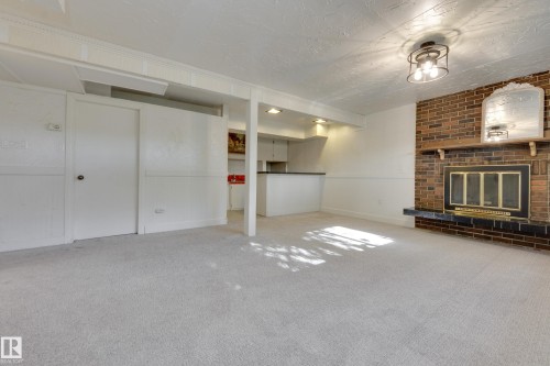 22 Falcon Crescent, St. Albert, AB 
