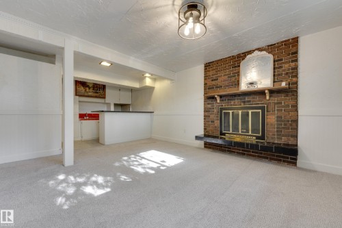 22 Falcon Crescent, St. Albert, AB 