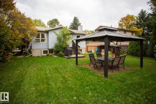 8 ASH Crescent   St. Albert, AB T8N 3J3