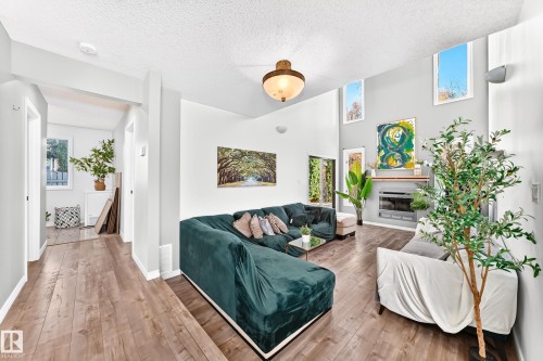 92 Howson Crescent Nw, Edmonton, AB 