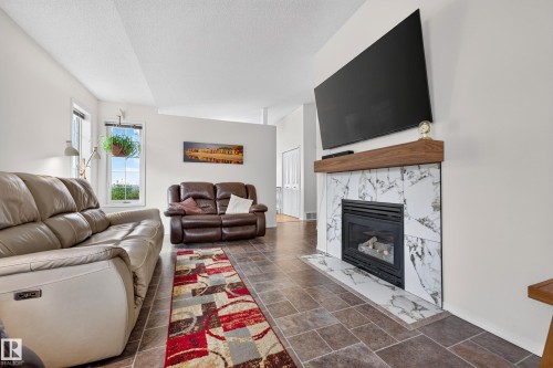 245 River Point(E) Nw, Edmonton, AB 