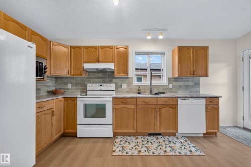 245 River Point(E) Nw, Edmonton, AB 