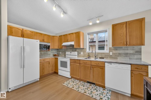 245 River Point(E) Nw, Edmonton, AB 