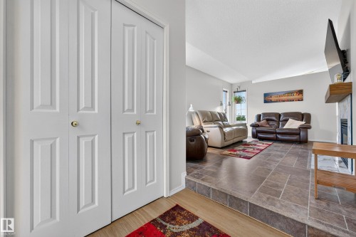 245 River Point(E) Nw, Edmonton, AB 
