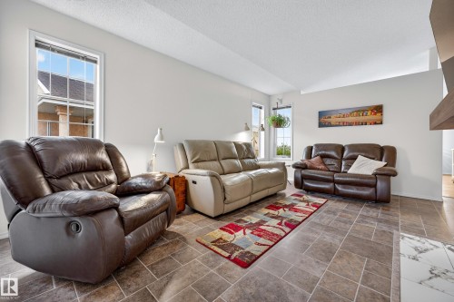 245 River Point(E) Nw, Edmonton, AB 