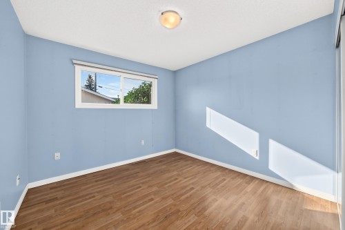 9828 164 Street Nw, Edmonton, AB 