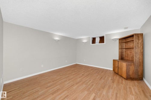 9828 164 Street Nw, Edmonton, AB 