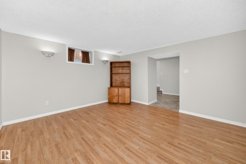 9828 164 Street Nw, Edmonton, AB 