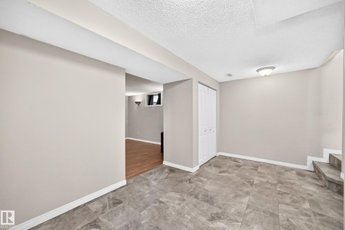 9828 164 Street Nw, Edmonton, AB 