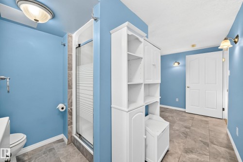 9828 164 Street Nw, Edmonton, AB 