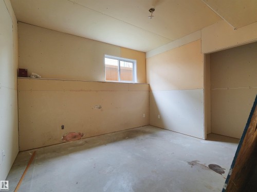 2832 36B Avenue Nw, Edmonton, AB 
