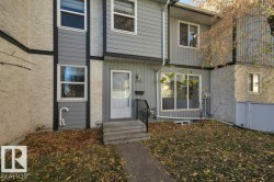 197D HOMESTEAD Crescent NW  Edmonton, AB T5A 2Y2