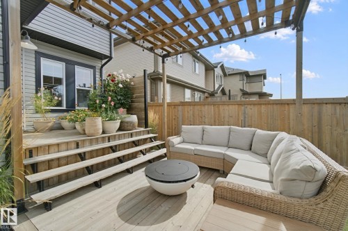 818 Cavanagh Heath Sw, Edmonton, AB 