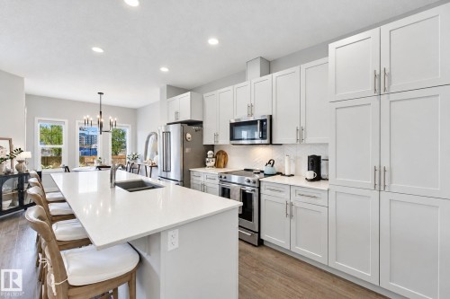 818 Cavanagh Heath Sw, Edmonton, AB 