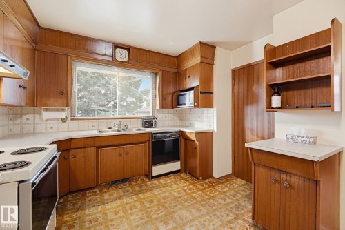 7319 150 Avenue Nw, Edmonton, AB 