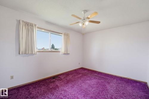 7319 150 Avenue Nw, Edmonton, AB 