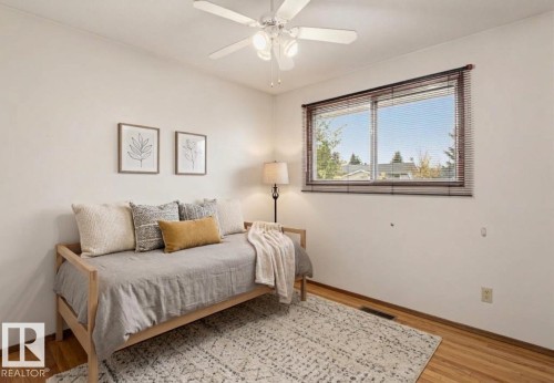 7319 150 Avenue Nw, Edmonton, AB 