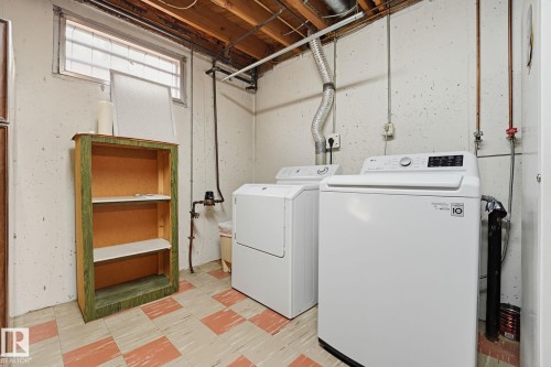 7319 150 Avenue Nw, Edmonton, AB 