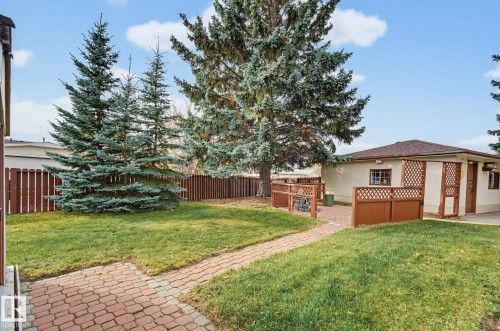 7319 150 Avenue Nw, Edmonton, AB 