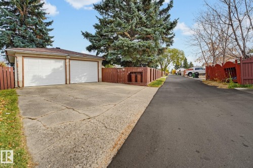 7319 150 Avenue Nw, Edmonton, AB 