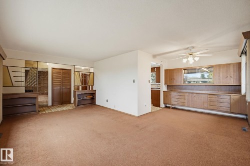 7319 150 Avenue Nw, Edmonton, AB 