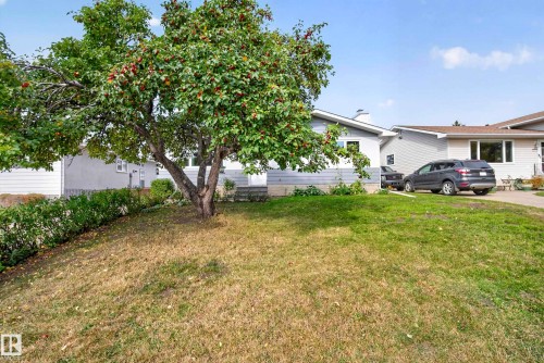 25 Milburn Crescent, Sherwood Park, AB 