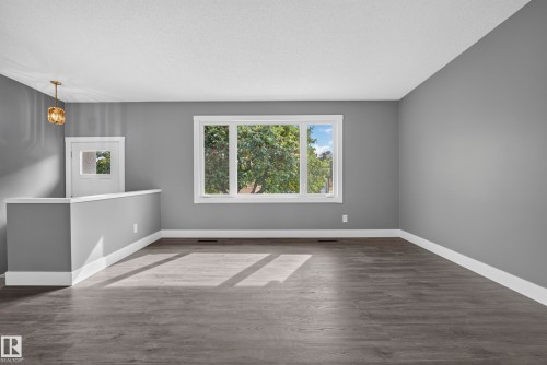25 Milburn Crescent, Sherwood Park, AB 