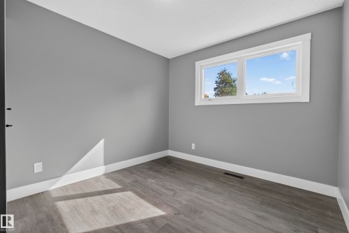 25 Milburn Crescent, Sherwood Park, AB 