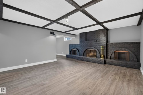 25 Milburn Crescent, Sherwood Park, AB 