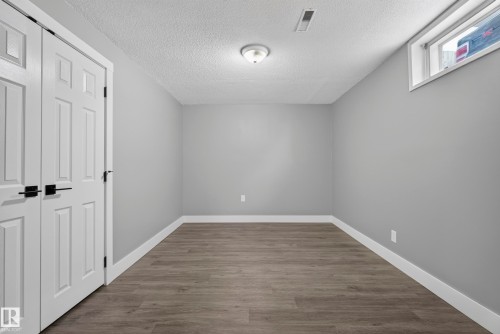 25 Milburn Crescent, Sherwood Park, AB 