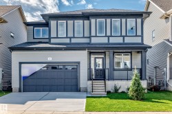1512 205 Street NW  Edmonton, AB T6M 3E7