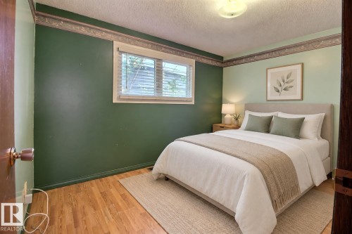 virtually staged - 4420 117A Street Nw, Edmonton, AB 