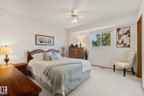 9532 175 Avenue Nw, Edmonton, AB 