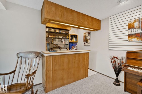 9532 175 Avenue Nw, Edmonton, AB 