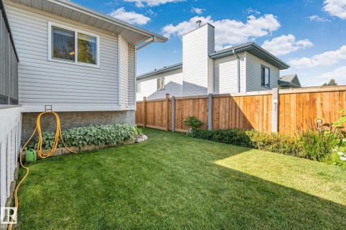 9532 175 Avenue Nw, Edmonton, AB 