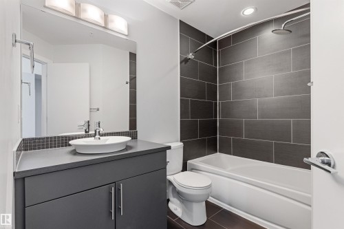#210 10611 117 St Nw, Edmonton, AB 