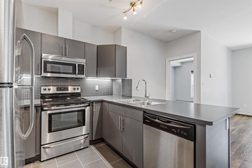 #210 10611 117 St Nw, Edmonton, AB 