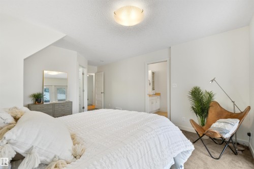 8212 148 Street Nw, Edmonton, AB 