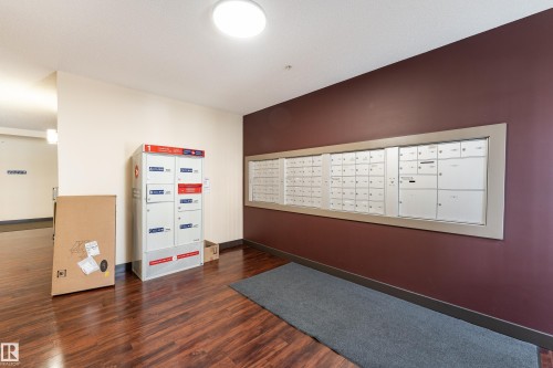 #302 2229 44 Av Nw, Edmonton, AB 