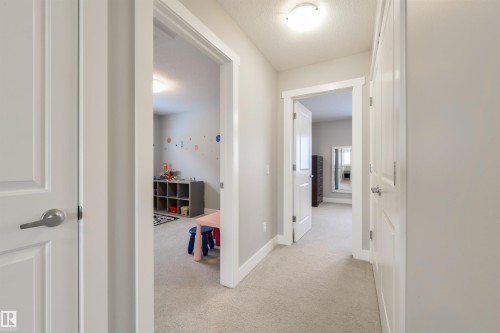1348 157 Street Sw, Edmonton, AB 