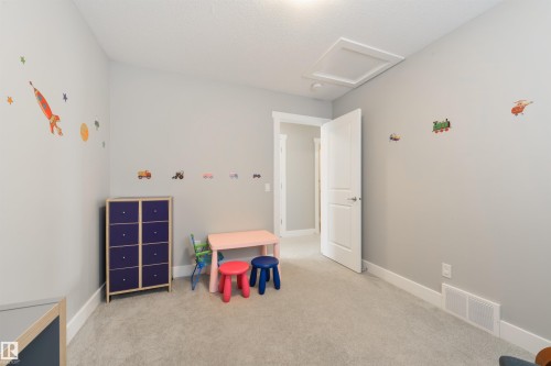 1348 157 Street Sw, Edmonton, AB 