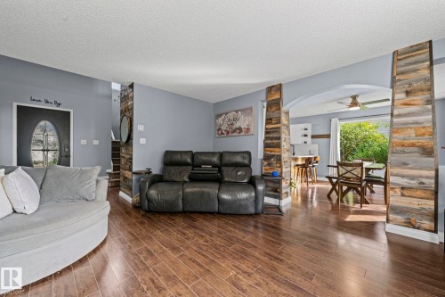 3113 41A Avenue Nw, Edmonton, AB 