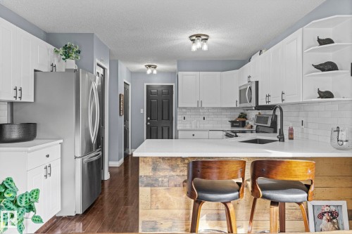 3113 41A Avenue Nw, Edmonton, AB 