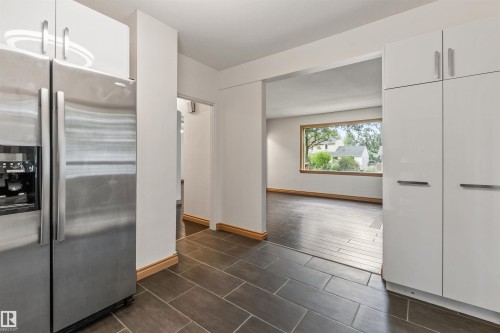 11230 75 Avenue Nw, Edmonton, AB 