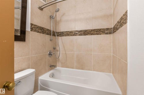 11230 75 Avenue Nw, Edmonton, AB 